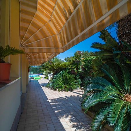 Residence Villa Gloria Борджо-Верецци Экстерьер фото