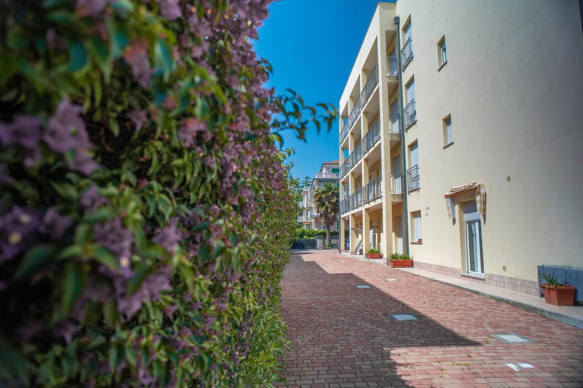 Residence Villa Gloria Борджо-Верецци Экстерьер фото