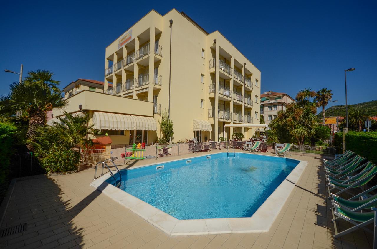 Residence Villa Gloria Борджо-Верецци Экстерьер фото